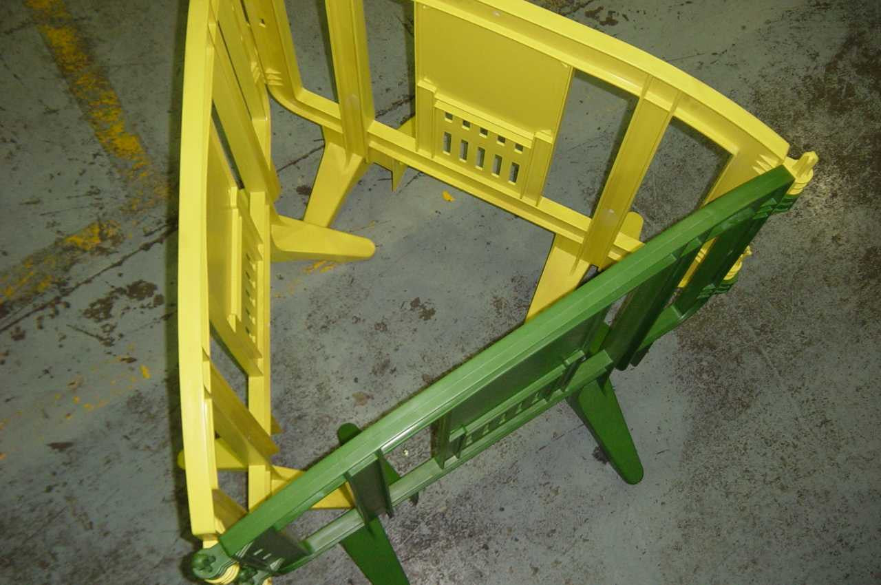 4 Foot Minit Plastic Barricades | Green Minit & Mini GuideMaster Plastic Barricades Epic Crowd Control