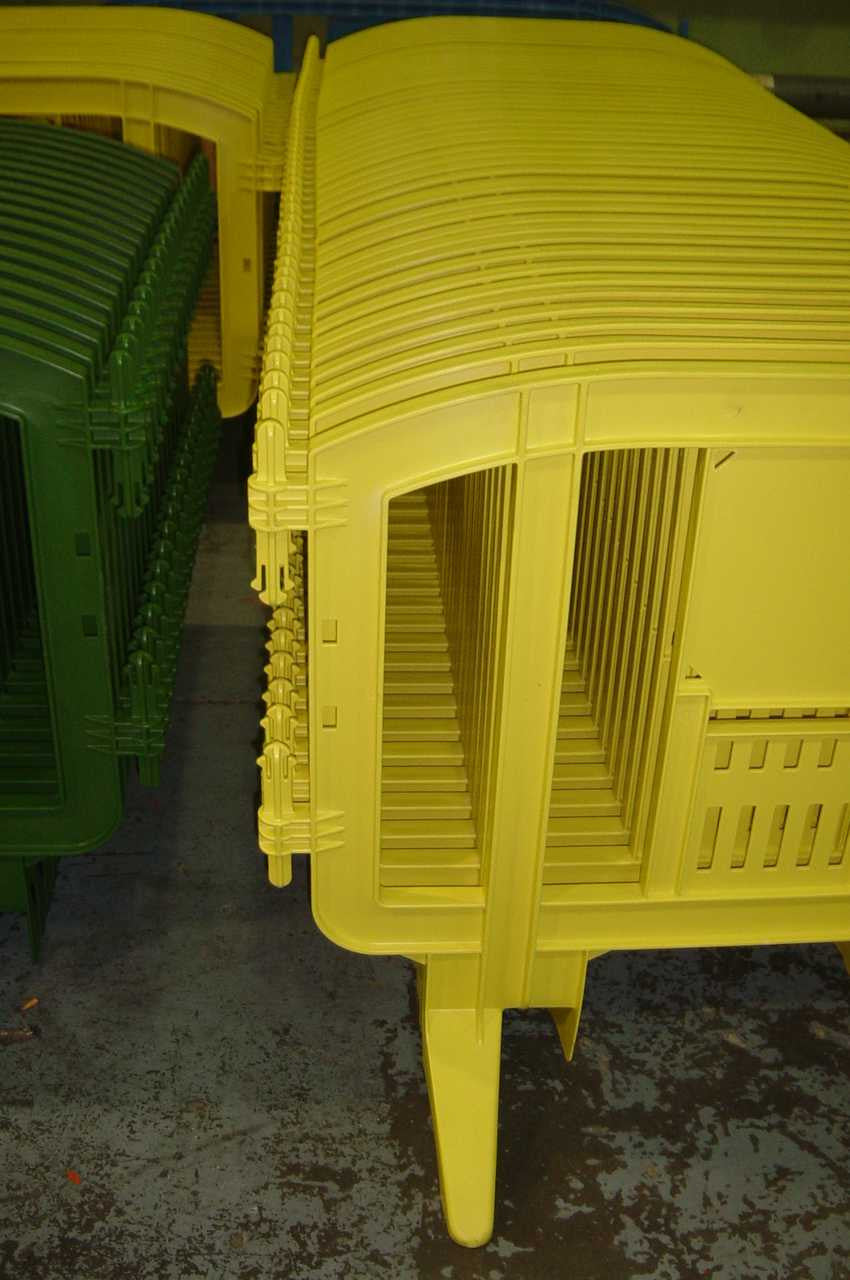 4 Foot Minit Plastic Barricades | Green Minit & Mini GuideMaster Plastic Barricades Epic Crowd Control